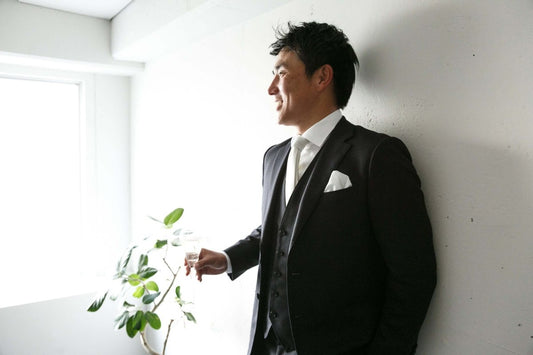 結婚式でネクタイの白色はダサい?印象や意味を紹介!海外視点での驚愕な新常識 - スタイルイコール