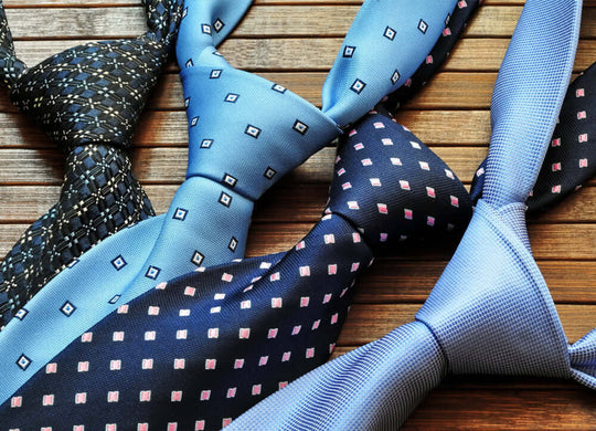 ネクタイに種類がたくさんあるのって知ってた？自分に合ったネクタイを選ぼう！_top