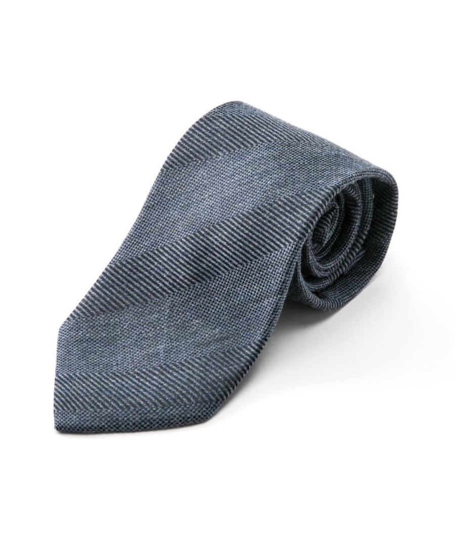 上品な質感で大人の印象 ウールネクタイ