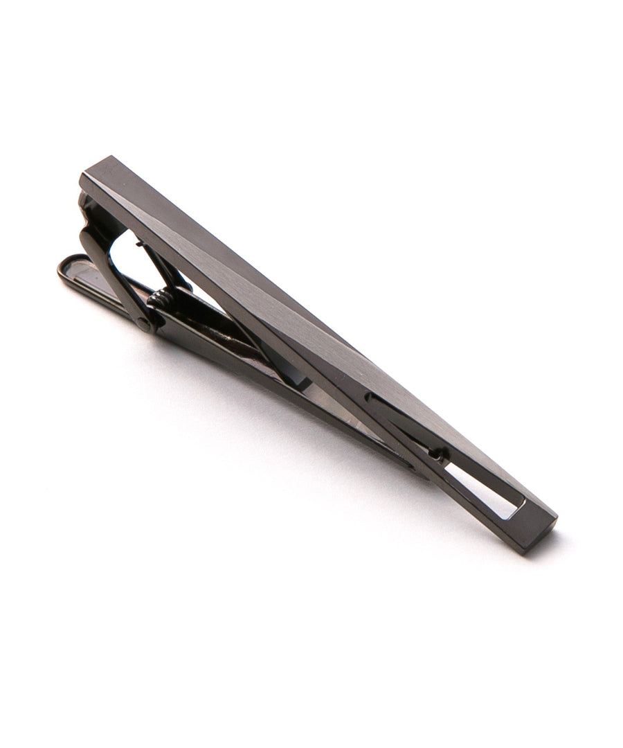 真の男のカッコよさを見せつける 上質でスタイリッシュなネクタイピン｜