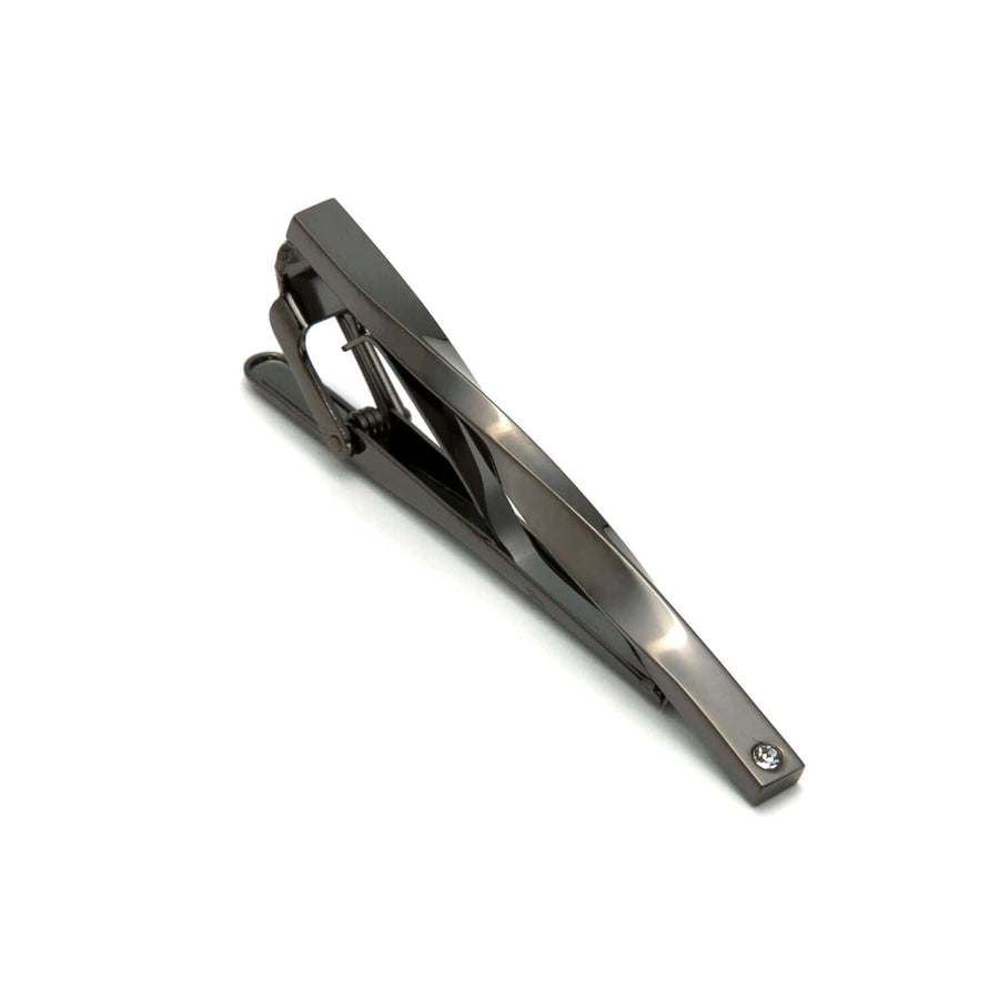 技術とデザインが融合した最高峰 美しいひねりネクタイピン