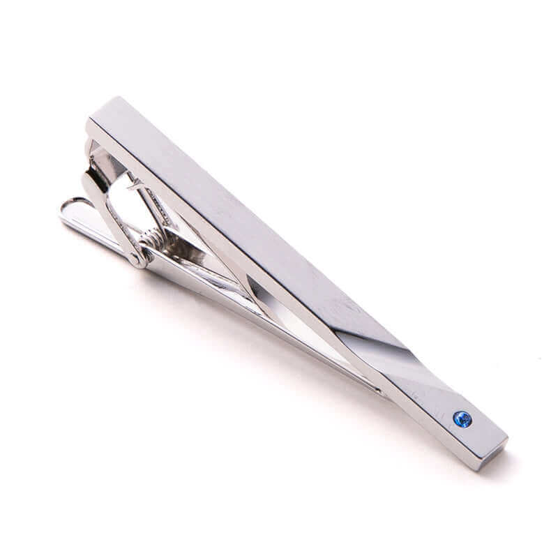 スタイリッシュで万能 クリスタルガラスネクタイピン