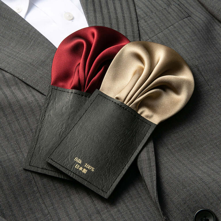 ワンタッチでカッコイイが一日中続く ポケットチーフ パフド